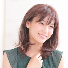 暗めアッシュブラウン 愛されパーマミディアム Sourile Jiyugaoka 自由が丘の美容院 エデュコ スゥリール 暗めアッシュブラウン 愛されパーマミディアム Sourile Jiyugaoka 自由が丘の美容院 エデュコ スゥリール