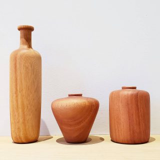 一目惚れした木のフラワーベース

お花をいけても、いなくても
ステキすぎて毎日うっとり

ステキな器のセレクトショップ
@_corneille 
さんからたどり着いた

ステキな珈琲もいただけるお花屋さん
@iriyamajyu_flowers_and_life 
さん

本当にいいお買い物が出来ました

ちなみにeducoでお客様にお出しするカップは
@_corneille  さんでおすすめ頂いたものです

はぁうっとり
木目もステキ❤

#自由が丘
#自由が丘美容室
#educo
#フラワーベース